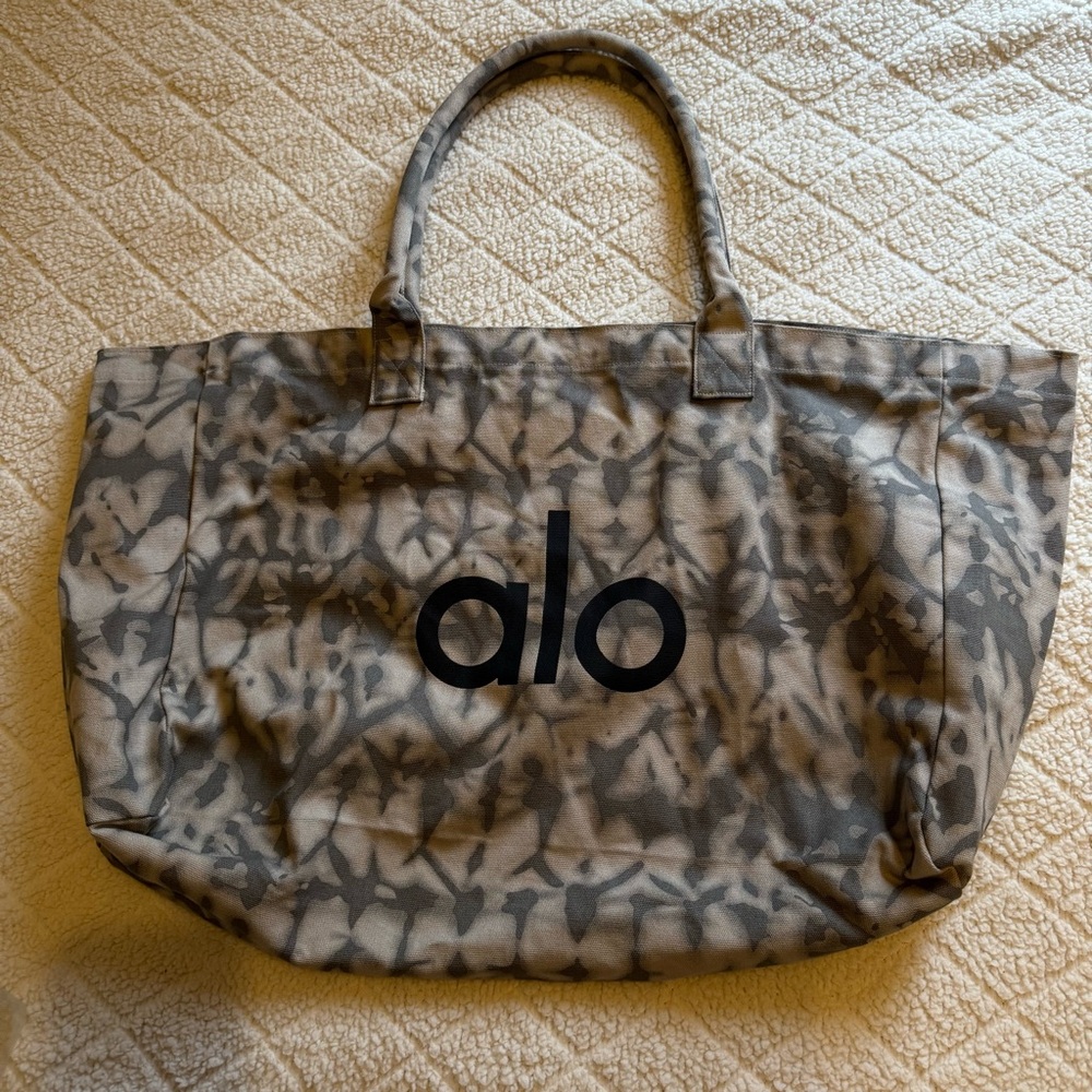 ALO Yoga Camouflage Gray Tote Bag